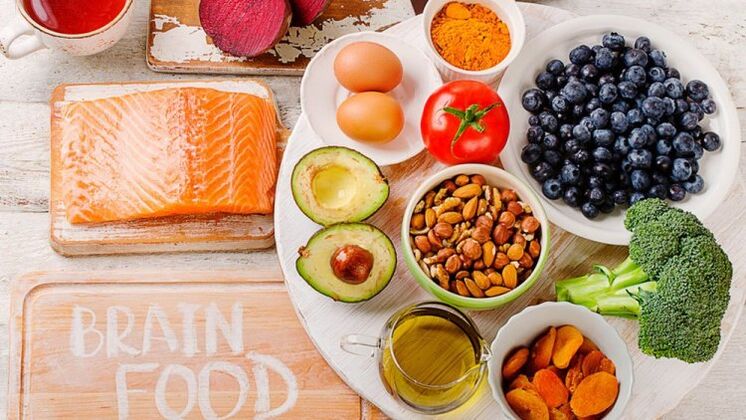 voedingsmiddelen die rijk zijn aan vitamines voor de hersenen